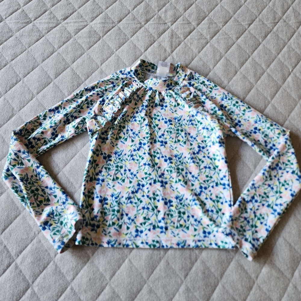 ⭐4/$20 Tucker+Tate Swim Top Size 8
